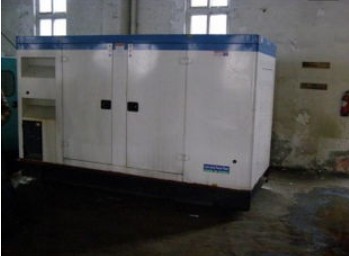 北碚康明斯150kw大型柴油二手发电机组 北碚康明斯150kw大型柴油二手发电机组